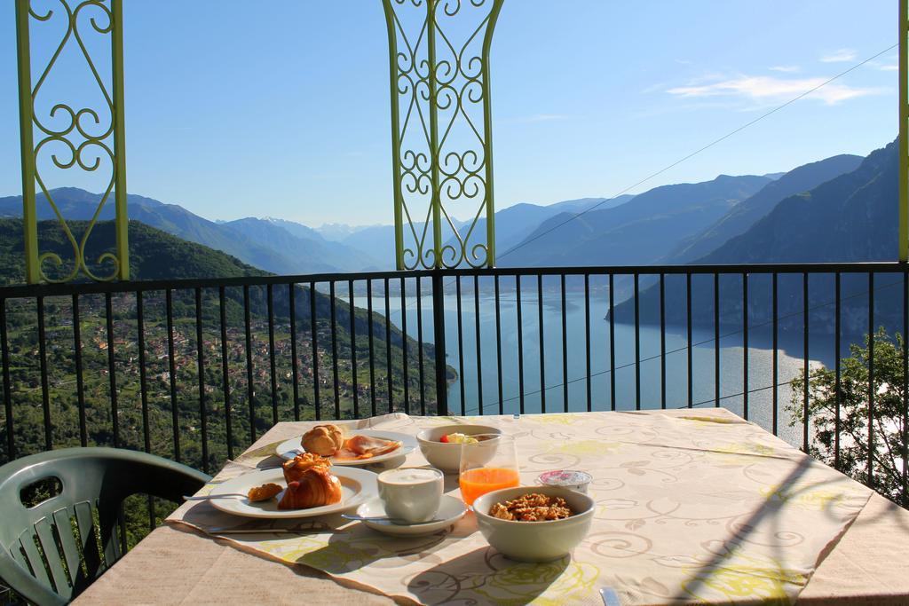 Hotel Poggio D'Oro Riva di Solto Εξωτερικό φωτογραφία