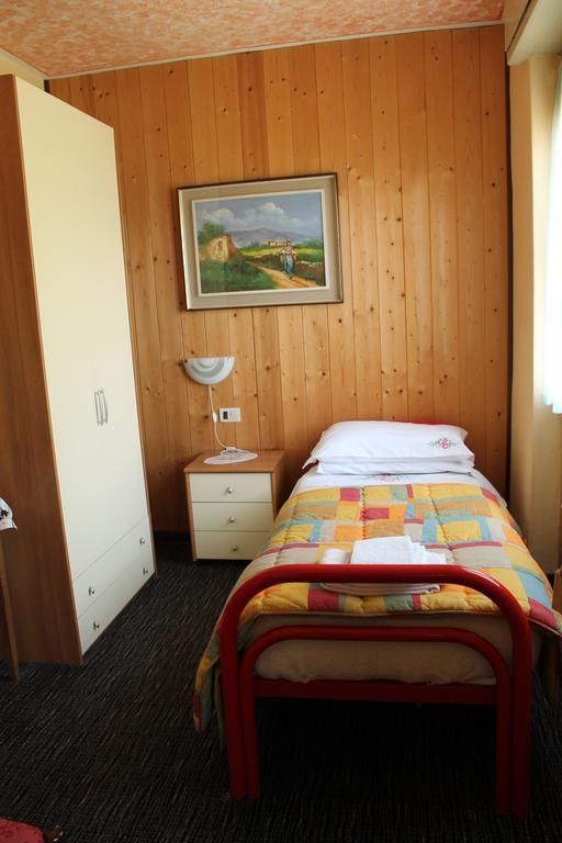 Hotel Poggio D'Oro Riva di Solto Εξωτερικό φωτογραφία