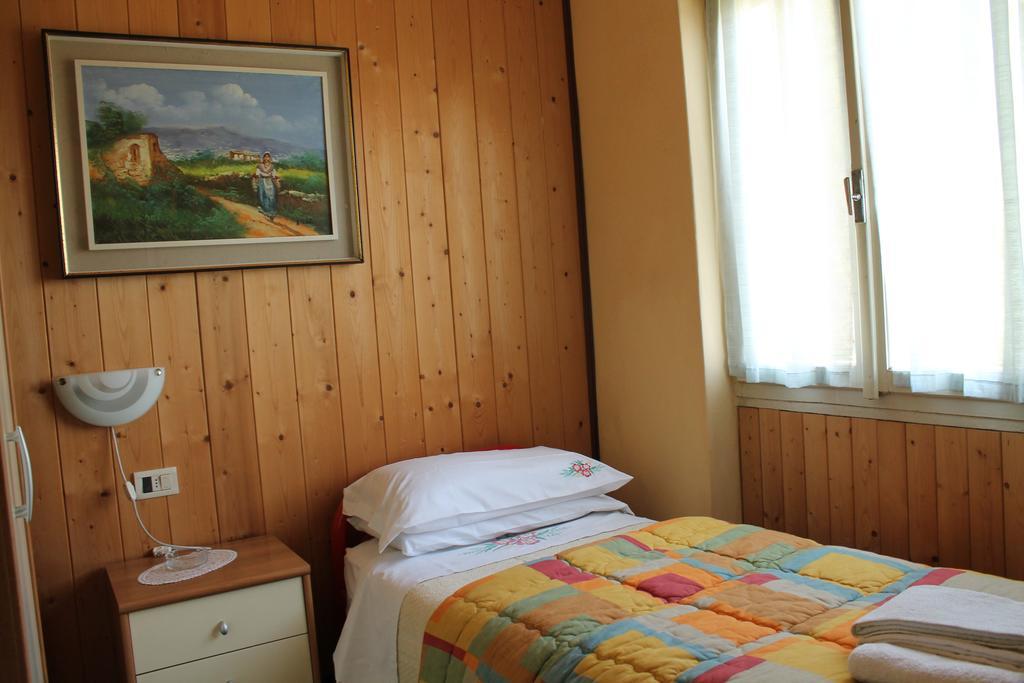 Hotel Poggio D'Oro Riva di Solto Εξωτερικό φωτογραφία